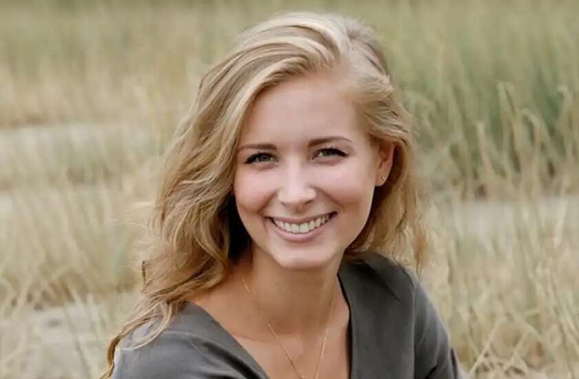 Portrait du voyant : Inès Esteria