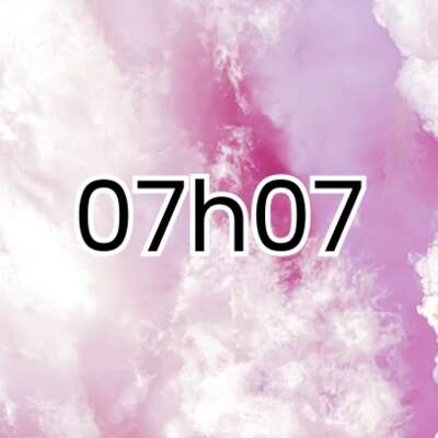 L’heure miroir 07h07 : message, symbolique et signification